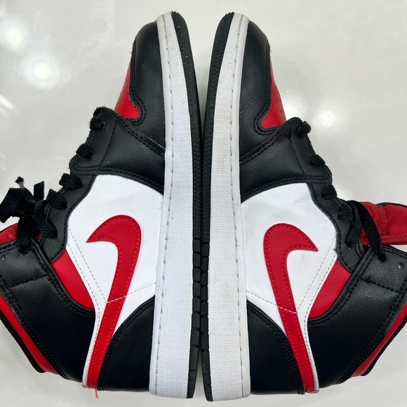 Kids Nike Air Jordan EUC - Picture 2 of 7